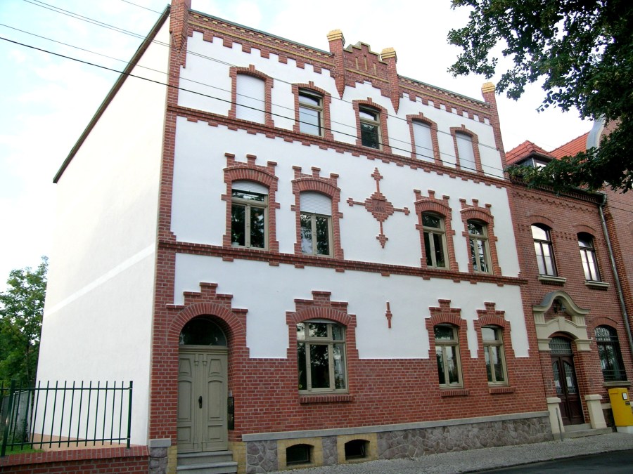 1008eikh_1_DSCN0654Lindenstraße 27 Zörbig Denkmalfenster